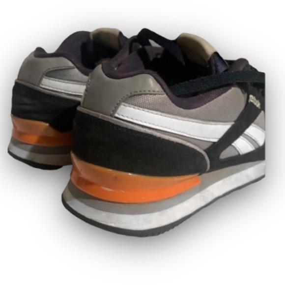 Reebok • Royal Flag Collection • Men's Sneakers - Picture 5 of 7